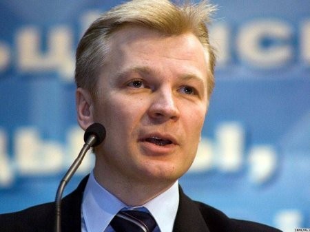 Мінабароны РФ рэзка павялічыла чыгуначныя перавозкі ў Беларусь. Рымашэўскі: гэта можа сведчыць аб новых пагадненнях Пуціна і Лукашэнкі Мінабароны РФ рэзка павялічыла чыгуначныя перавозкі ў Беларусь. Рымашэўскі: гэта можа сведчыць аб новых пагадненнях Пуціна і Лукашэнкі
